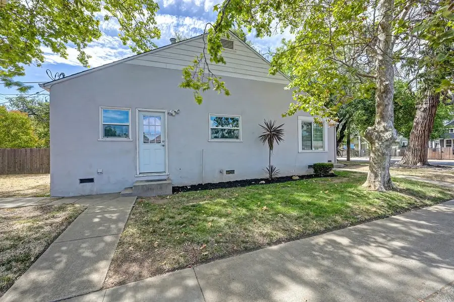 3896 12th Avenue, Sacramento, CA 95817 - #3