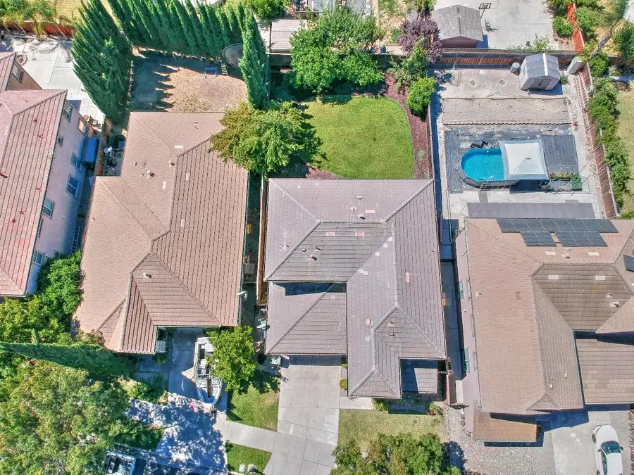 660 Bramblewood Avenue, Lathrop, CA 95330 - #3