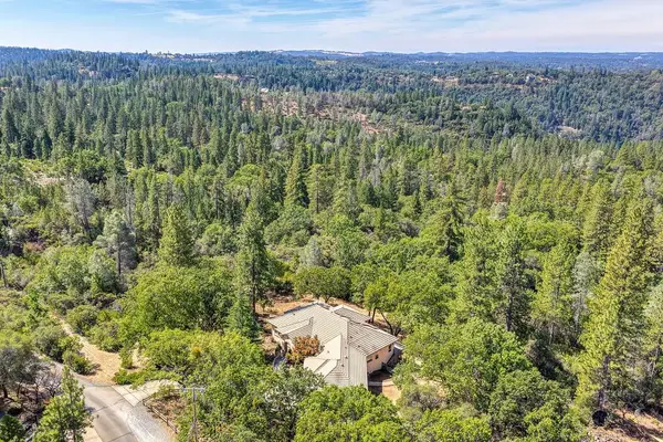 2120 Bear Rock Rd, Placerville, CA 95667