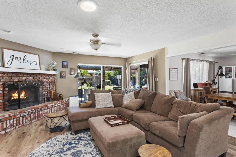 8746 Algonquin Way, Orangevale, CA 95662 - #3