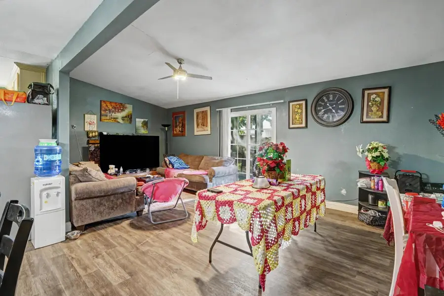 8262 Lockborne Drive, Sacramento, CA 95823 - #3