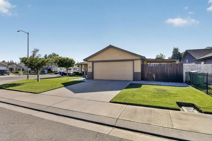 9667 Douglas Avenue, Delhi, CA 95315 - #2