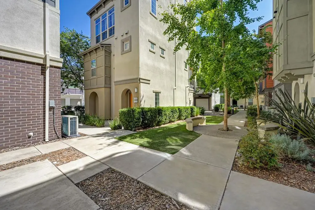 450 Tailoff Lane, Sacramento, CA 95818 - #1