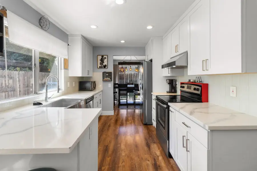 2090 Pebblewood Drive, Sacramento, CA 95833 - #3