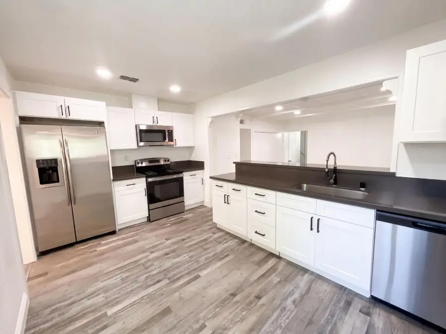 6150 Parkoaks Drive, Citrus Heights, CA 95621 - #2