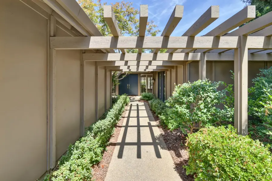 11627 Coulterville Court, Gold River, CA 95670 - #2
