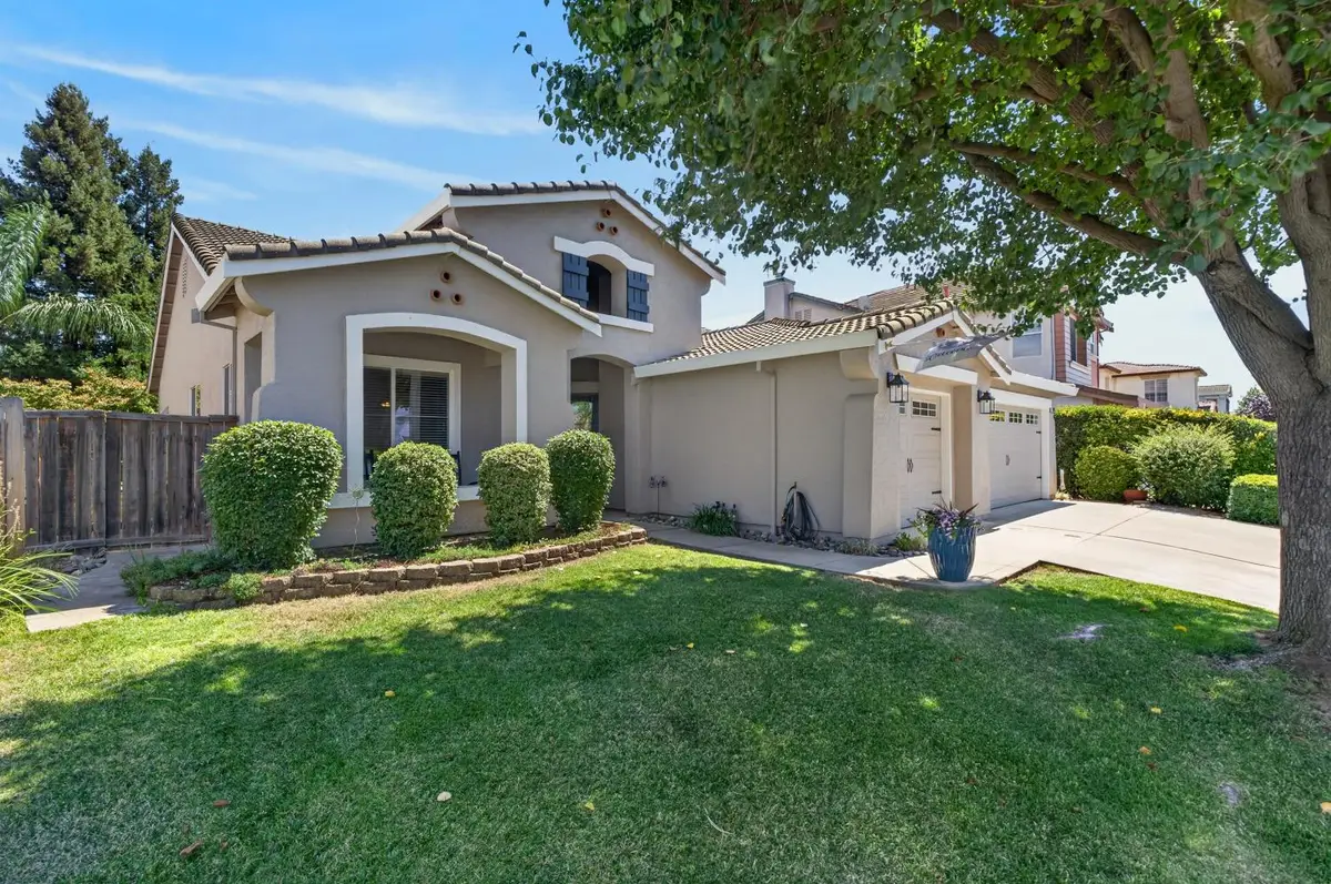 9401 Rainbow Falls Way, Elk Grove, CA 95624 - #1