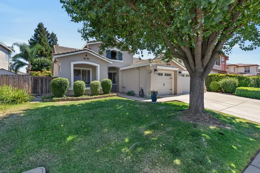 9401 Rainbow Falls Way, Elk Grove, CA 95624 - #2