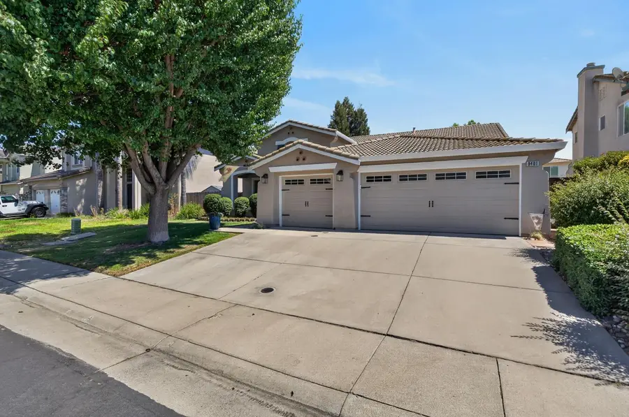9401 Rainbow Falls Way, Elk Grove, CA 95624 - #3