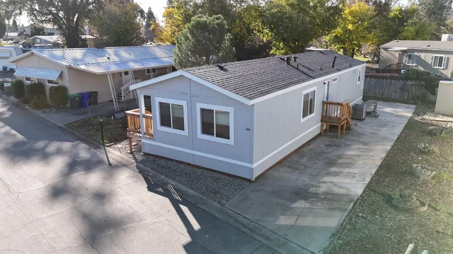 69 Casa Grande Dr, Red Bluff, CA 96080 - #2