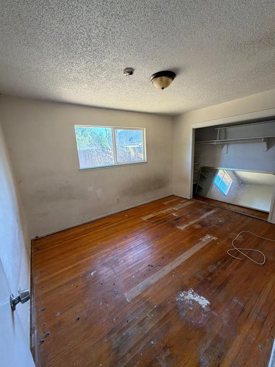 2172 Kirk Way, Sacramento, CA 95822 - #2