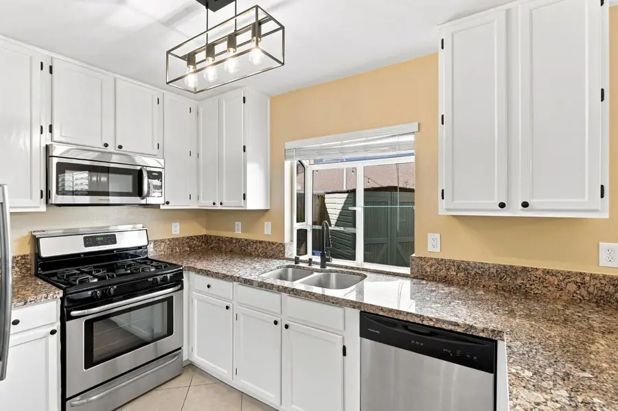 13 Marty Circle, Roseville, CA 95678 - #2