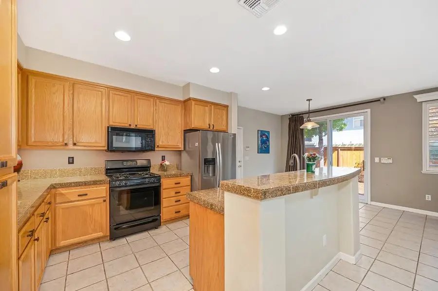 2623 Serenata Way, Sacramento, CA 95835 - #3