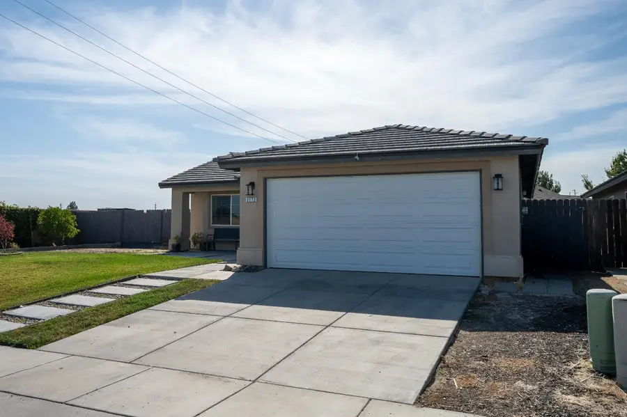 2172 Tatum Avenue, Dos Palos, CA 93620 - #2