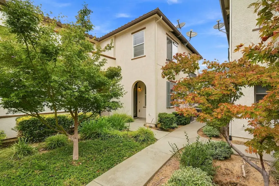 8298 Crystal Walk Circle #5, Elk Grove, CA 95758 - #2
