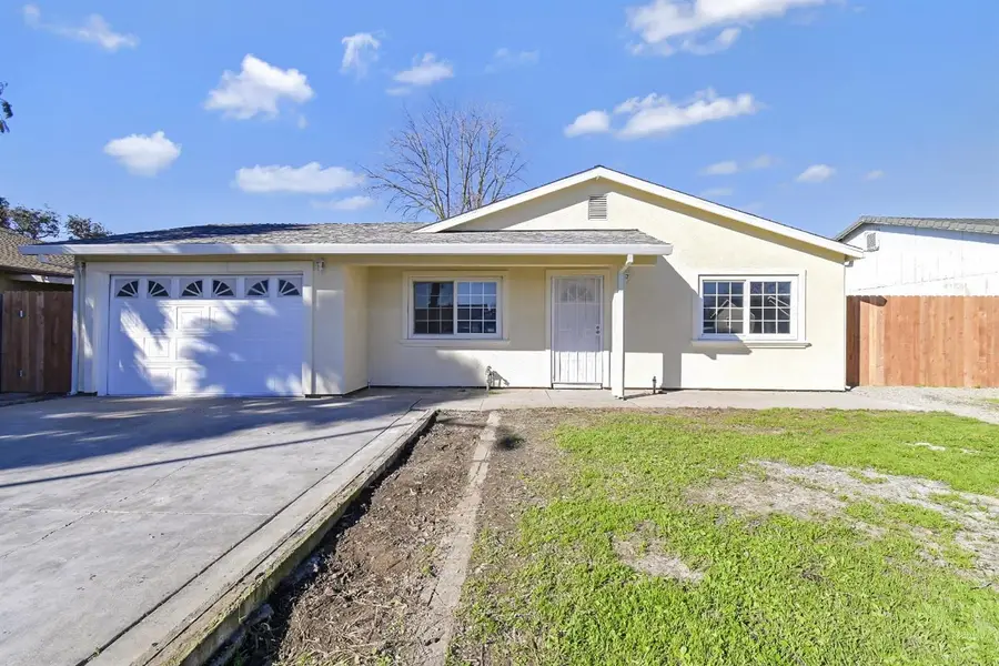 4330 Evelyn Drive, Olivehurst, CA 95961 - #2