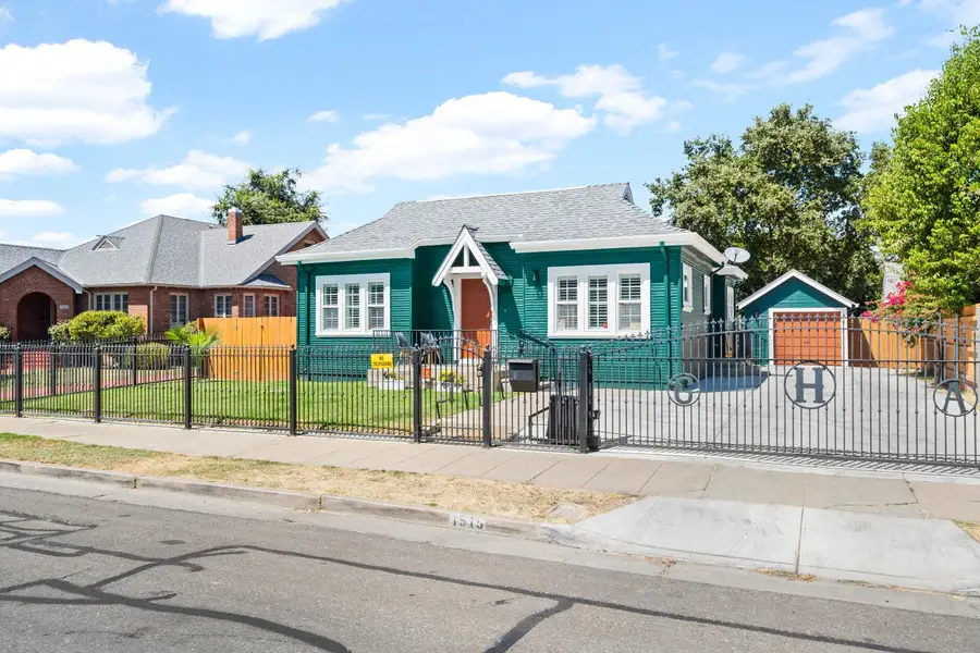 1515 W Harding Way, Stockton, CA 95203 - #3