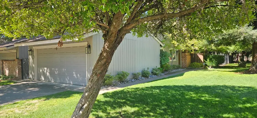 6731 Vivienda Lane, Citrus Heights, CA 95621 - #2