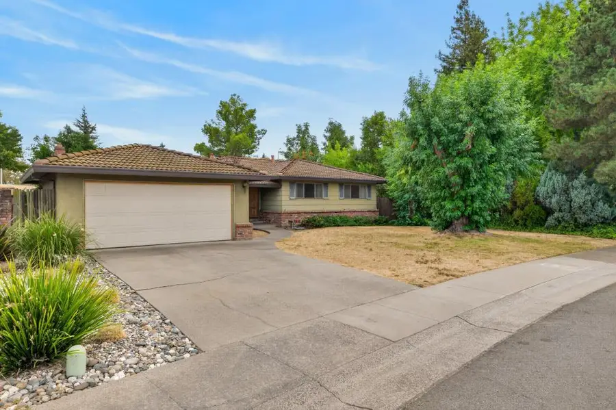 7165 Reichmuth Way, Sacramento, CA 95831 - #2