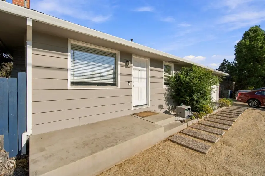 2054 Walnut Avenue, Carmichael, CA 95608 - #2