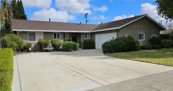 105 Toyon Drive, Woodland, CA 95695