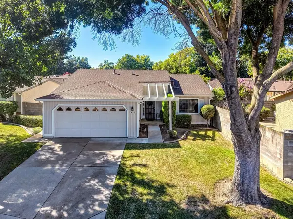7413 Sunny Meadows Lane, Sacramento, CA 95828