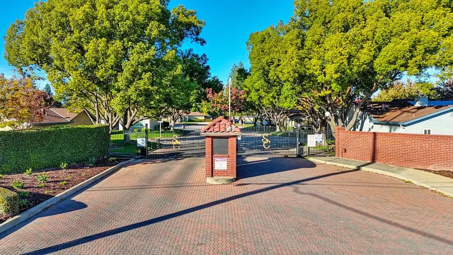 7413 Sunny Meadows Lane, Sacramento, CA 95828 - #2