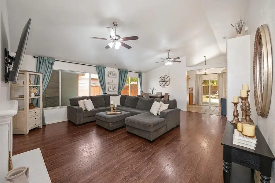 7130 Shingle Wood Way, Rio Linda, CA 95673 - #3