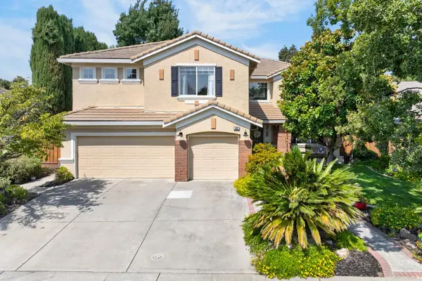 3523 Lake Terrace Drive, Elk Grove, CA 95758