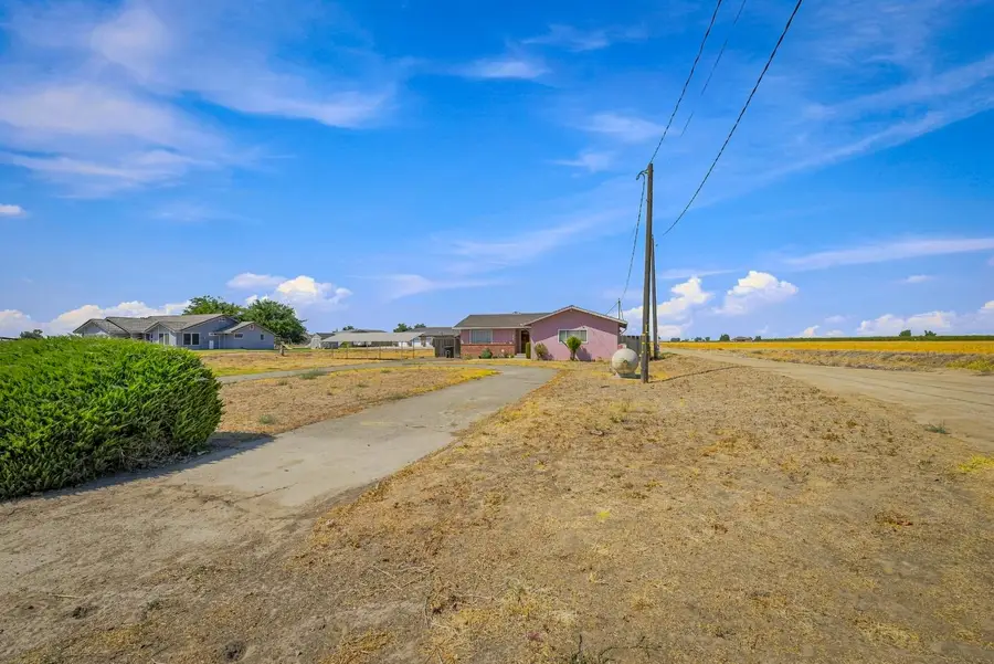 128 E El Nido Road, El Nido, CA 95317 - #3