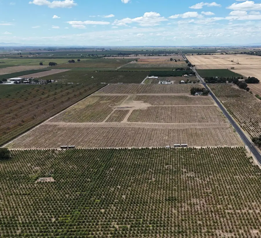 4100 W Peltier Road, Lodi, CA 95242 - #2