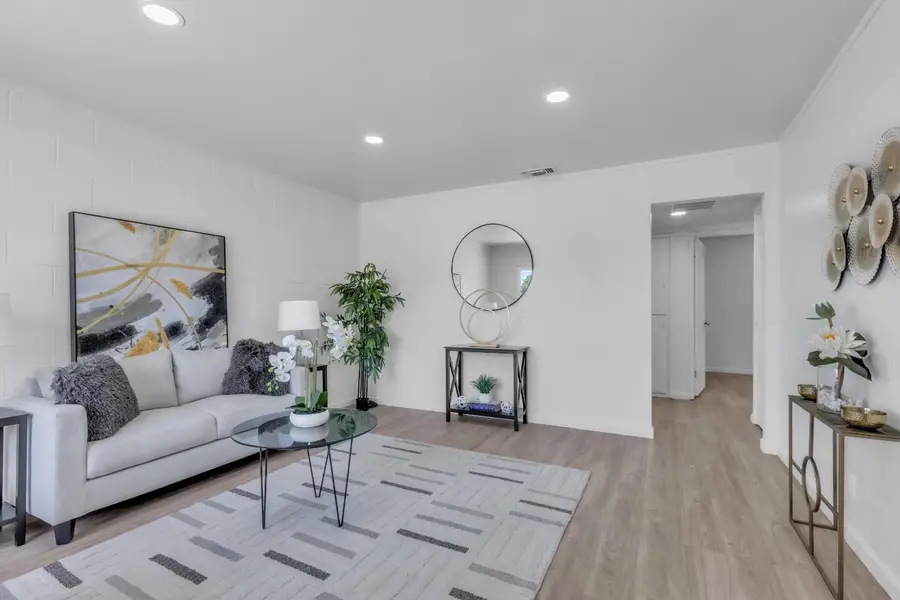 5641 James Way, Sacramento, CA 95822 - #3