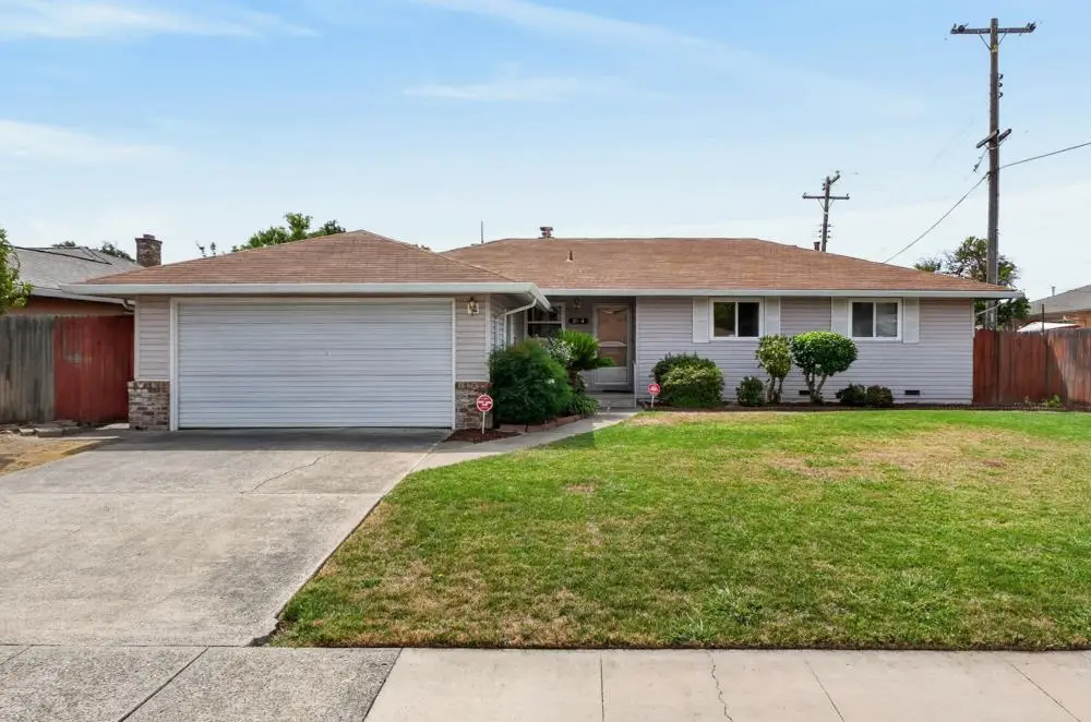 2104 60th Avenue, Sacramento, CA 95822 - #1