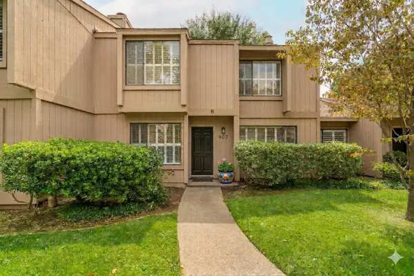 907 Vanderbilt Way, Sacramento, CA 95825