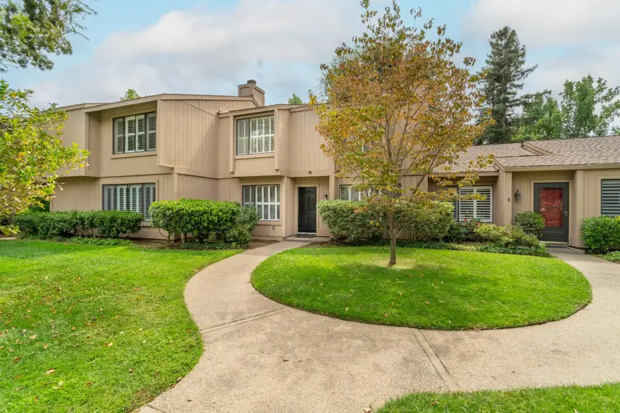 907 Vanderbilt Way, Sacramento, CA 95825 - #3