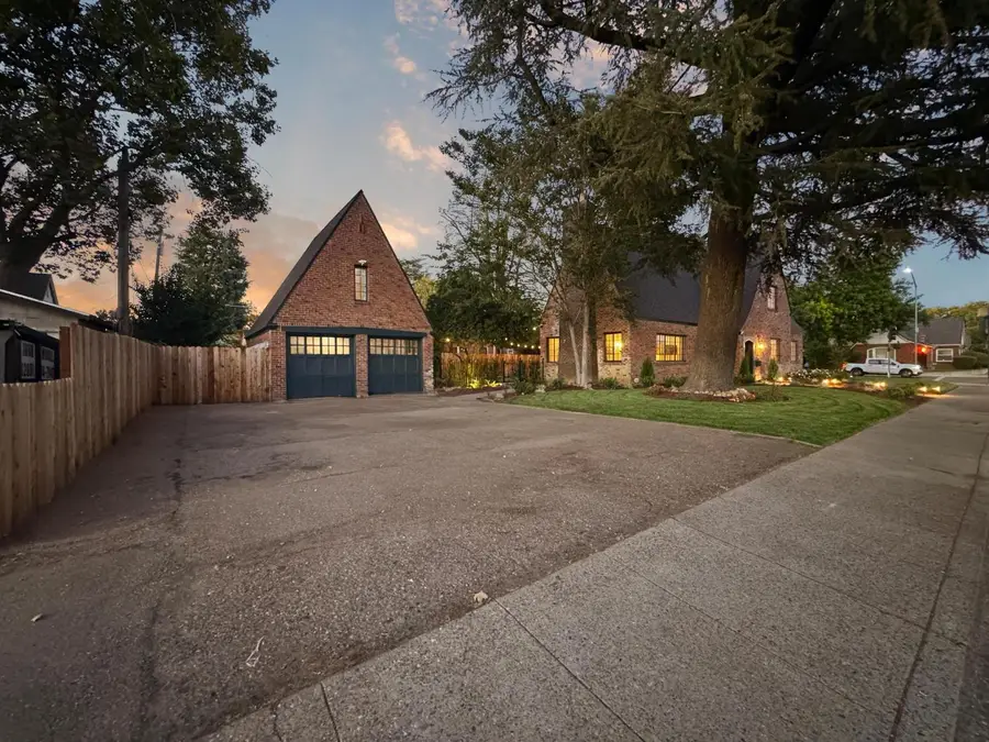 823 W Lodi Avenue, Lodi, CA 95240 - #2