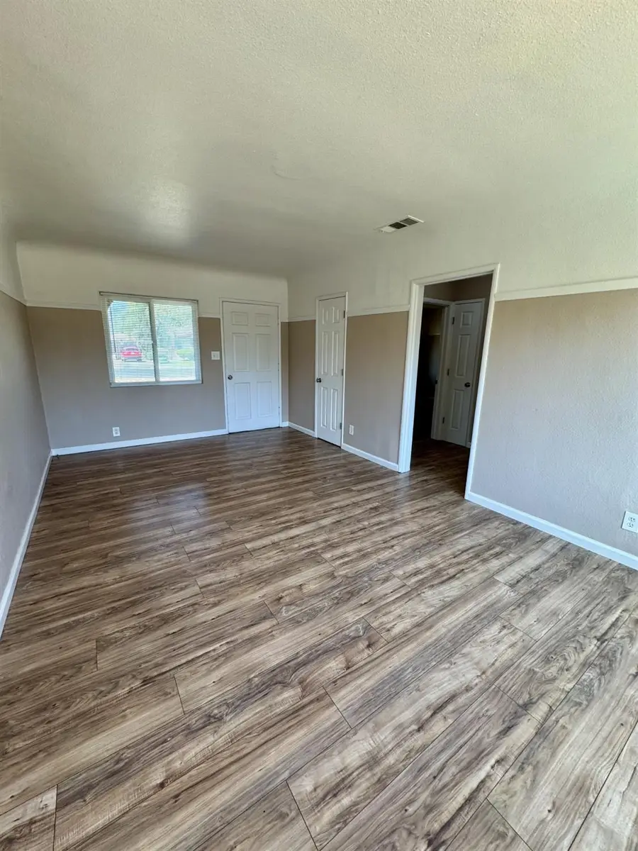 1115 Dellavalle Avenue, Madera, CA 93638 - #3