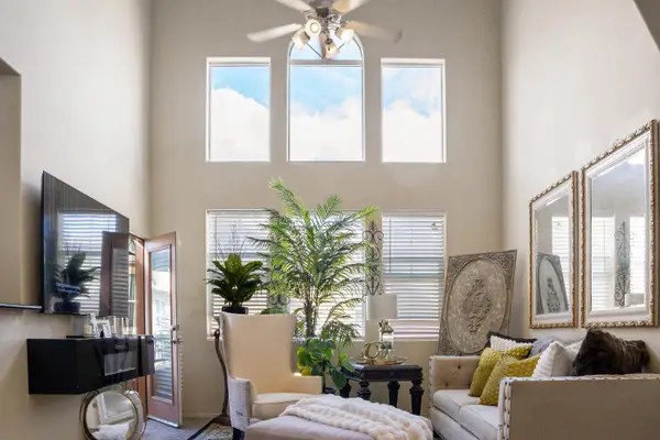 1900 Danbrook #1124, Sacramento, CA 95835