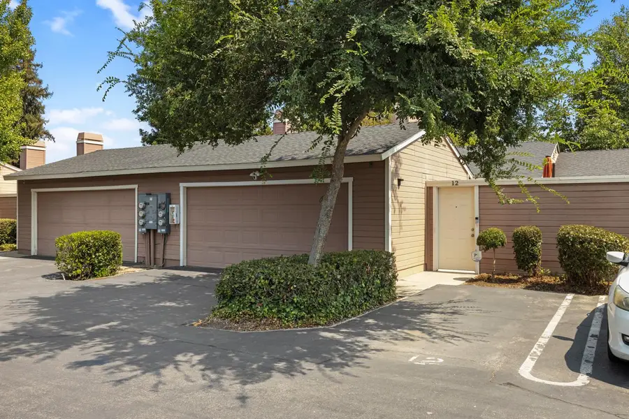 1200 Lakewood Avenue #12, Modesto, CA 95355 - #3
