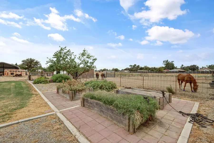 6945 22nd Street, Rio Linda, CA 95673 - #2