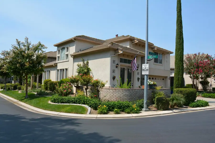 417 The Bluff, Modesto, CA 95355 - #2