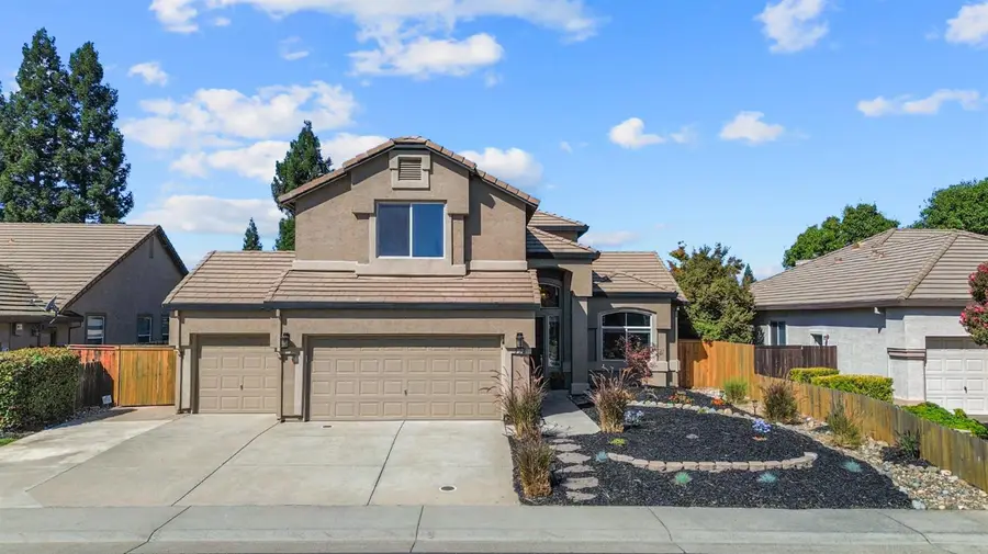 723 Stewart Street, Folsom, CA 95630 - #2