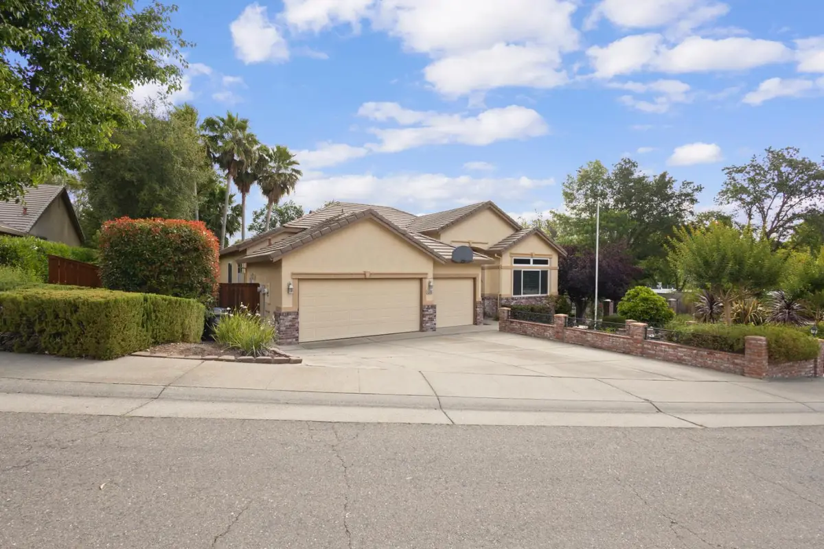 8383 Oakwood Hills Circle, Citrus Heights, CA 95610 - #1