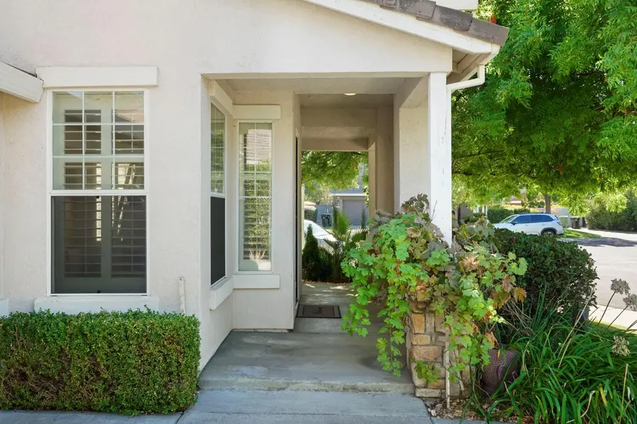 9139 Elkins Court, Elk Grove, CA 95758 - #2