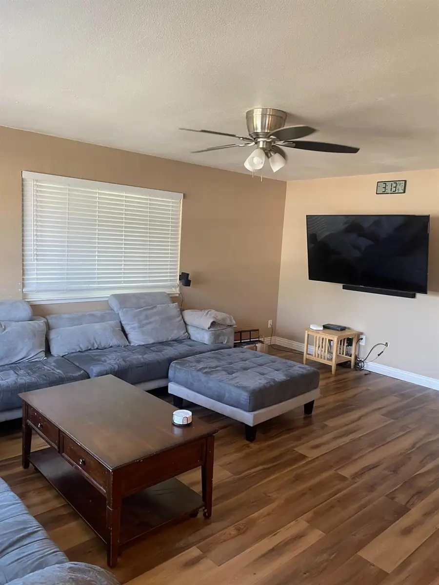 8712 Elk Way, Elk Grove, CA 95624 - #2
