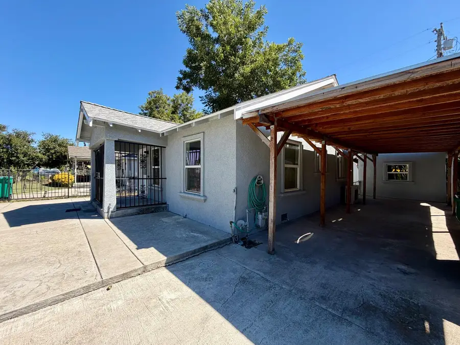 1824 E Acacia Street, Stockton, CA 95205 - #3