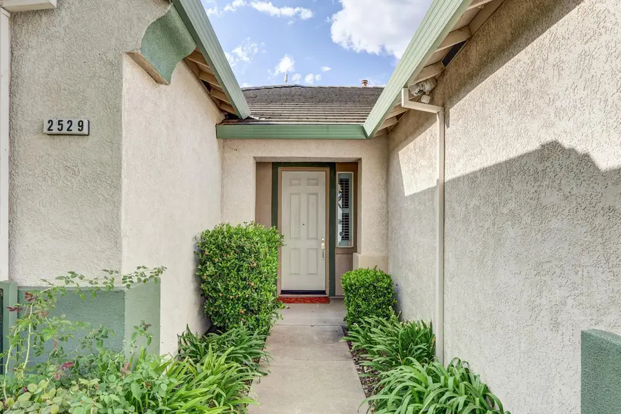 2529 Granite Park Lane, Elk Grove, CA 95758 - #3
