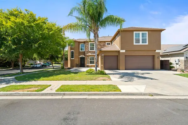 2454 Kaweah Avenue, Clovis, CA 93619