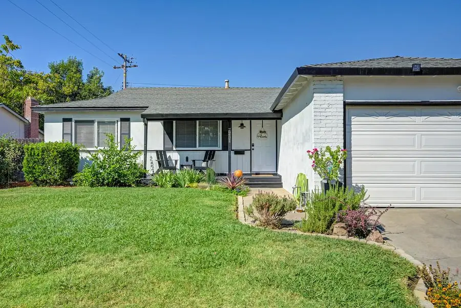 7231 Grandball Way, Citrus Heights, CA 95621 - #2