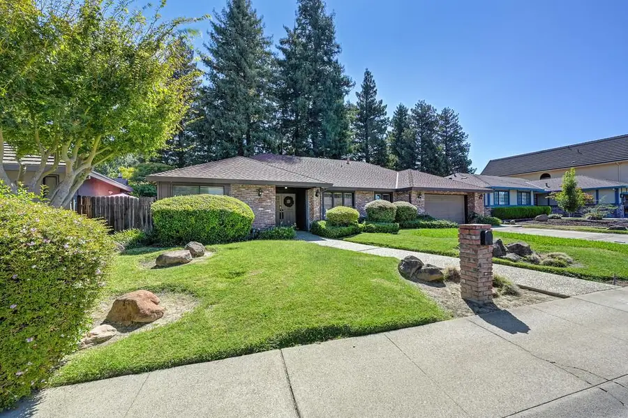 14 Ridgemark Court, Sacramento, CA 95831 - #3